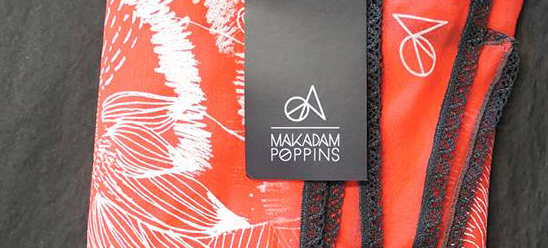 Les foulards graphiques sérigraphiés de Makadam Poppins